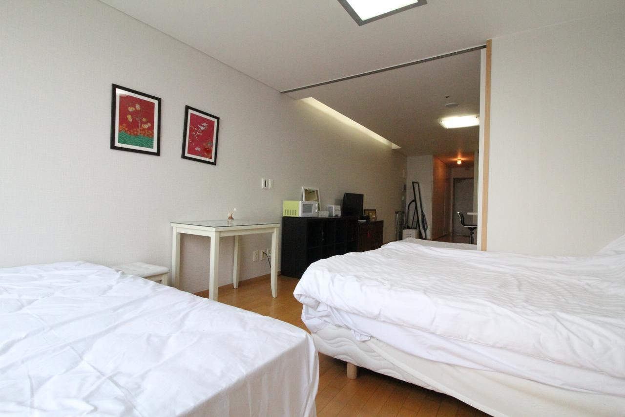Gangnam Galaxy Lux Apt Gwacheon Exterior foto